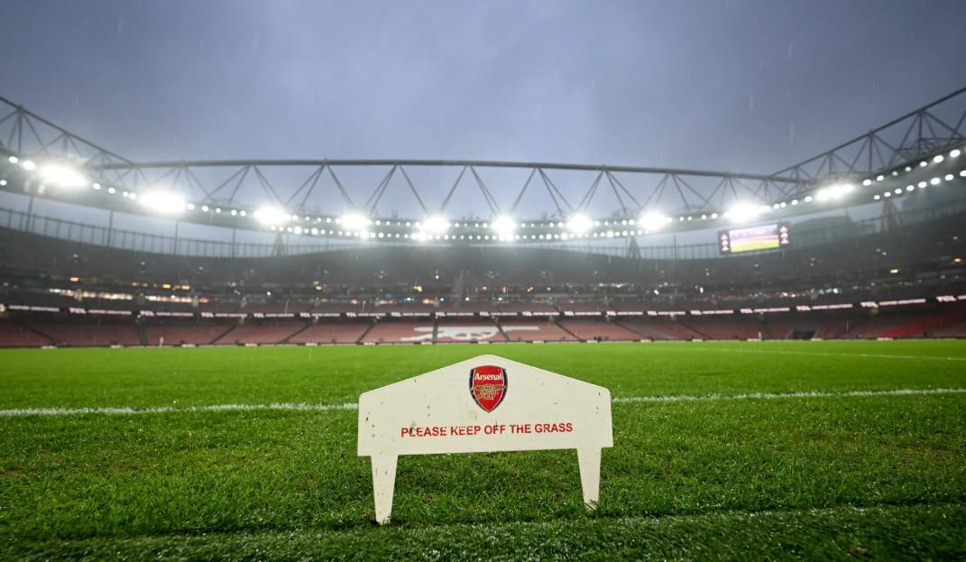 开云下载-太阳报：由于赛程密集被过度使用，酋长球场的草皮已出现问题